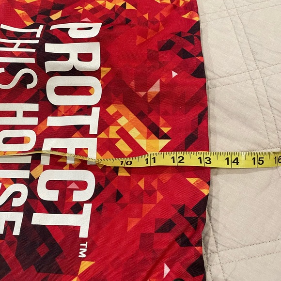 (3/$15) NWOT Under Armour drawstring bag - Picture 4 of 6